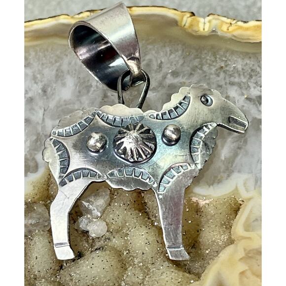 Navajo CHIMNEY BUTTE Sterling Silver Sheep Pendant Hand Stamped 925 Signed - Picture 6 of 11